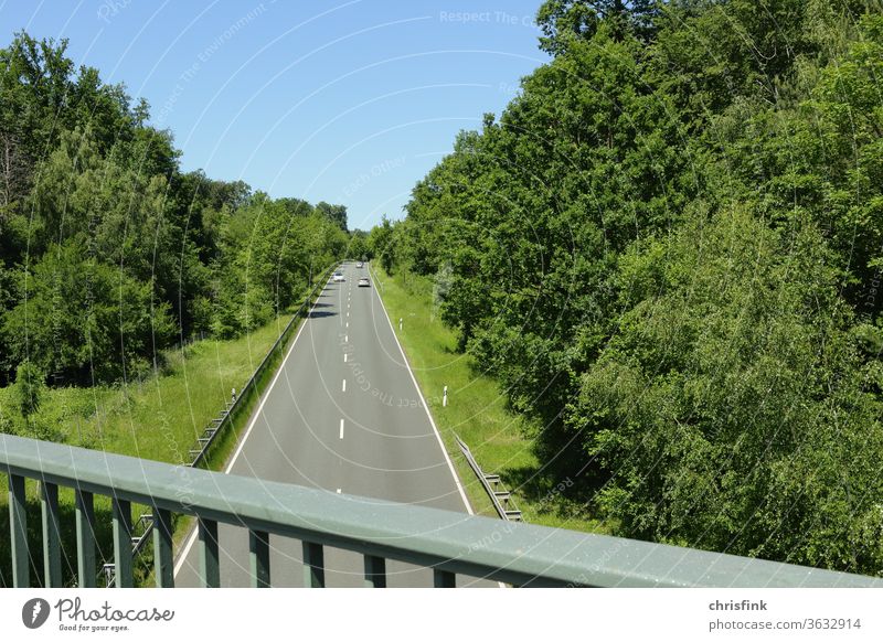 Blick von Brücke Straße Bundesstraße Verkehrswege Außenaufnahme Landstraße Ferien & Urlaub & Reisen