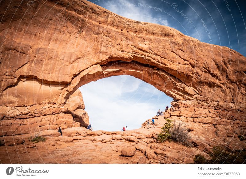 Die Löcher in den Felsen des Arches-Nationalparks Park Bogen national USA Landschaft malerisch Utah Moab amerika Erosion Geologie Sandstein wüst Bögen natürlich