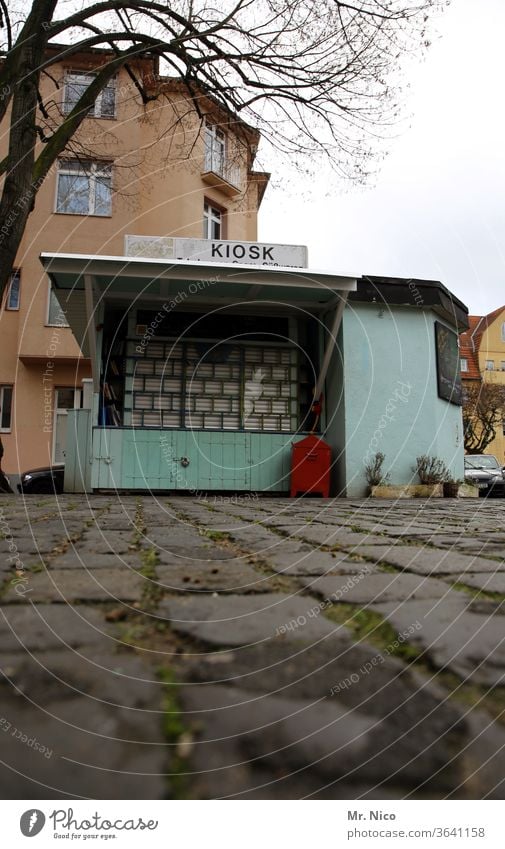 Büdchen geschlossen zugesperrt Kiosk Gebäude verkaufsstand Angebot Buden u. Stände Handel Imbiss kaufen Schilder & Markierungen Snack Frühstückspause