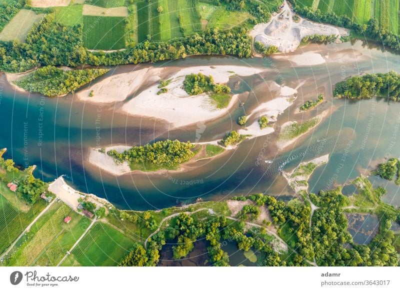 Drohnenansicht des Flusses Drina Landschaft Natur Antenne Ansicht Wasser reisen Insel Tourismus Sommer im Freien Wald ländlich natürlich Tal malerisch strömen