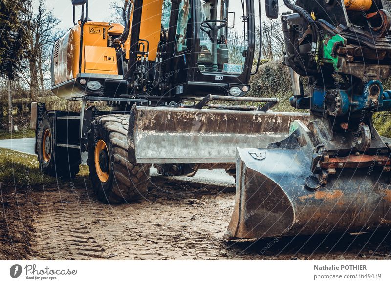 Bagger Erde Maschine Arbeit Baustelle Industrie Baufahrzeug Außenaufnahme Farbfoto Arbeit & Erwerbstätigkeit Baggerschaufel dreckig Tiefbau