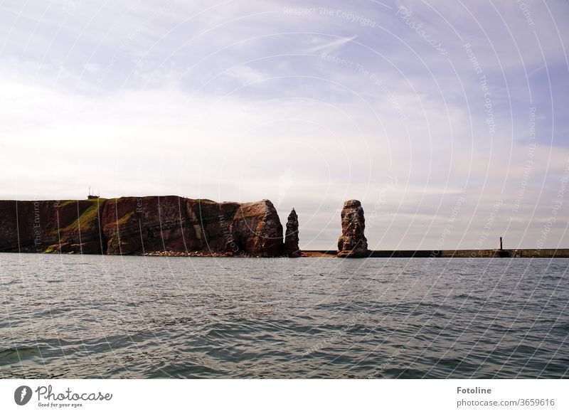 Eine Seefahrt die ist lustig, hmhmhmhmhmhmhmmmmm - oder die Fotoline macht trällernd eine Inselrundfahrt um Helgoland. Eine halbe Stunde vor Ankunft hat sie dann nicht mehr getrellert, ihr war übel!