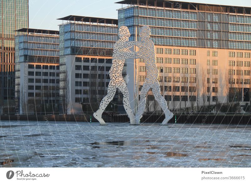 Berlin und Molecule men Himmel Wahrzeichen Hauptstadt Tourismus Denkmal Sehenswürdigkeit Deutschland Spree, Fluß