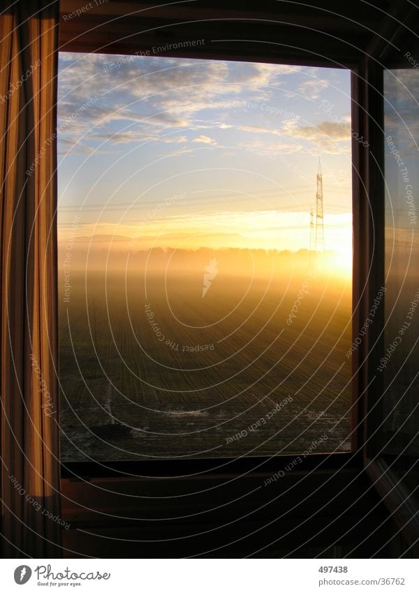 morgens am fenster Fenster Sonnenaufgang Schwarzwald Morgen Morgendämmerung offenes fenster