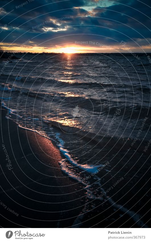 Der letzte Abend Umwelt Natur Landschaft Urelemente Luft Wasser Erde Himmel Wolken Gewitterwolken Sonne Sonnenaufgang Sonnenuntergang Sonnenlicht Frühling Klima