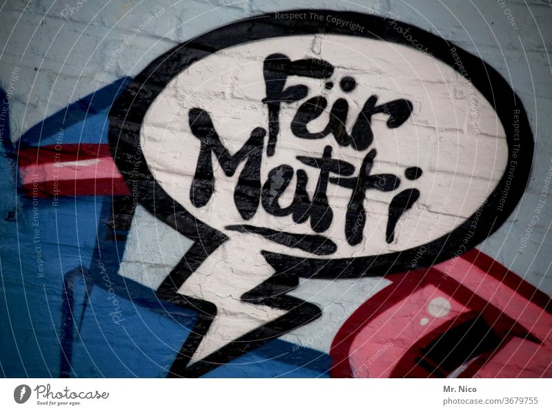 Für Mutti Graffiti Wand Schriftzeichen Mauer Fassade Buchstaben Wort Mutter Text Sprechblase Jugendkultur Kunst Typographie Frauenbewegung Feminismus