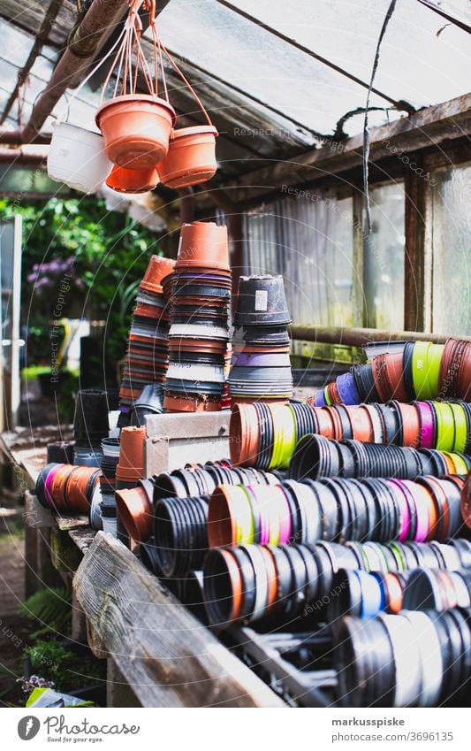 Gärtnerei Pflanztöpfe Bewässerung Gießkanne gießen utensilien garten wasser Blumen Gewächshaus Gewächshaustunnel Pflanzen Töpfe Untertopf