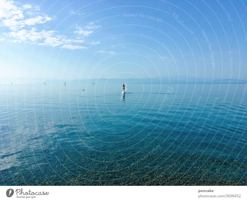 1500 | immer weiter paddeln Wasser blau Himmel SUP Landschaft Natur Sommer See Stand-Up-Paddling Sport Fitness Mensch Lifestyle Erholung Gesundheit Abenteuer