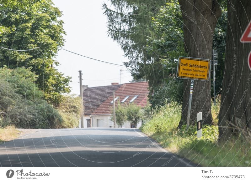 Ortseingang Groß Schönebeck Brandenburg Schilder & Markierungen Menschenleer Farbfoto Außenaufnahme Tag Hinweisschild Zeichen Straße Wege & Pfade Straßenverkehr