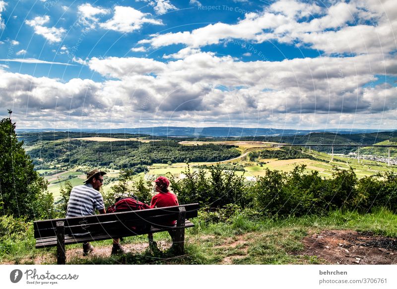 gespräche erholen ausruhen Pause Freizeit & Hobby Ferien & Urlaub & Reisen Junge Mann Kind Eltern Liebe Familie & Verwandtschaft wandern Vater Sohn Sommer Natur