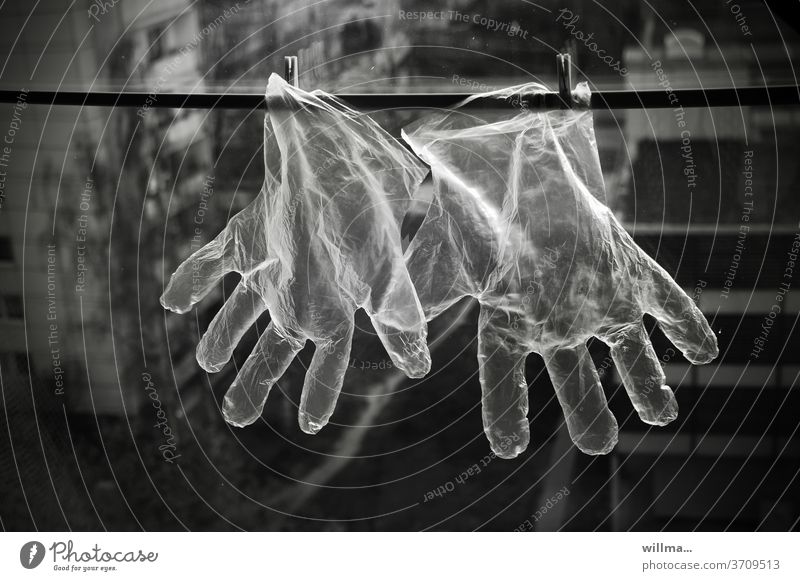 Transparente Schutzhandschuhe Einweghandschuhe Hygiene Vinyl transparent Gesundheitswesen Pharmazie Gastronomie Sicherheit Corona Untersuchungshandschuhe