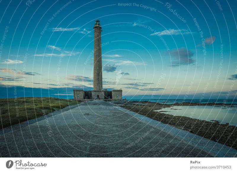 Morgendämmerung am Leuchtturm von Gatteville. Normandie Kanalküste Steilküste Meer Fels Stein Seegang Strand beach Küste sea Frankreich france Nordsee Ozean