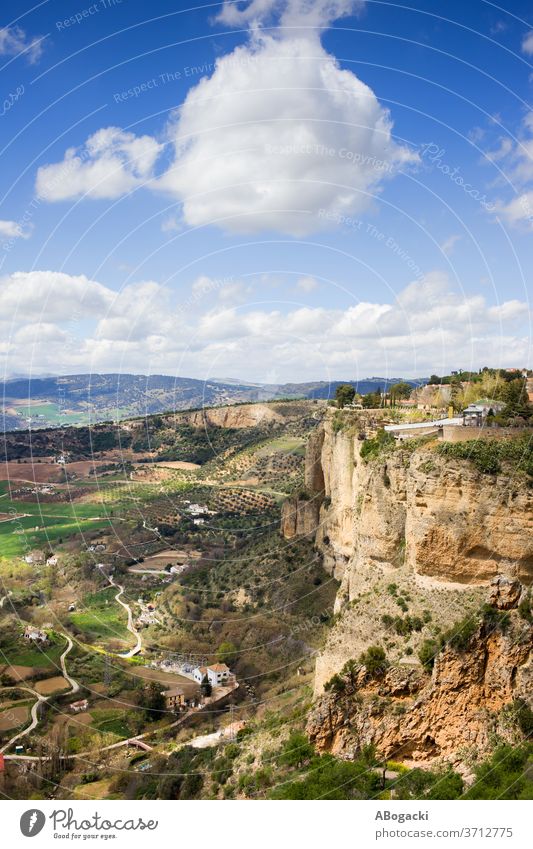 Andalusiens Landschaft in Spanien Andalusia Felsen Ronda Berge u. Gebirge steil Berghang ländlich Natur im Freien Europa Spanisch Hügel hügelig andalusisch