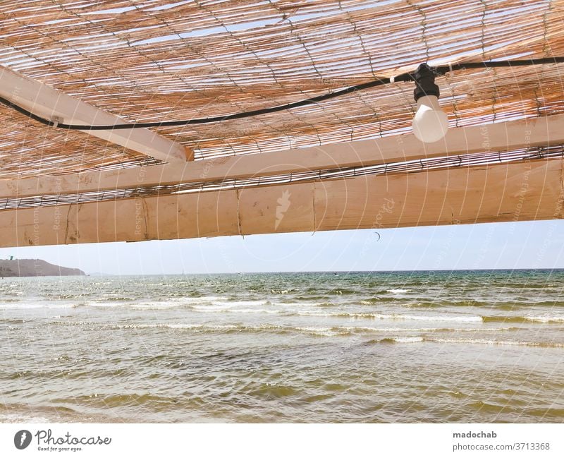 Am Strand Meer Wellen Wasser Küste Sand Brandung Sommer Ferien & Urlaub & Reisen Landschaft Horizont Außenaufnahme Menschenleer Ferne Erholung Sommerurlaub