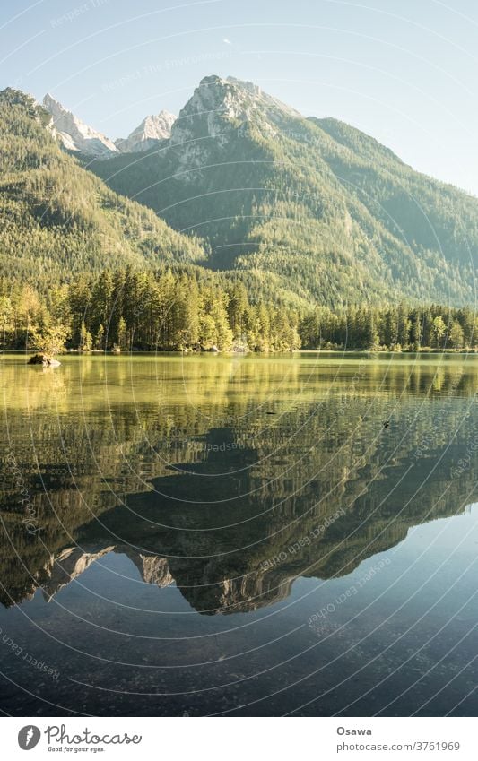 Hintersee mit Hochkalter Landschaft See Berg Natur Wasser Berge u. Gebirge Idylle Alpen Himmel Ferien & Urlaub & Reisen wandern ruhig Menschenleer Außenaufnahme