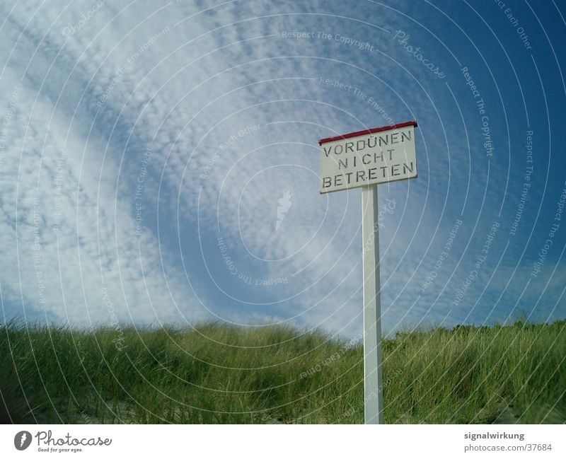 Nicht betreten Wolken Verbotsschild Strand Stranddüne Nordsee Sommerbriese