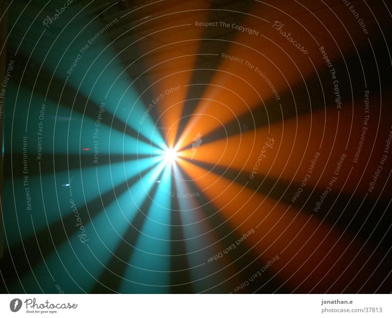 Tunnel 2 Scanner Licht Lightshow Veranstaltungstechnik grün türkis Fototechnik Gobo Beleuchtung Lichterscheinung Showlicht hell blau orange