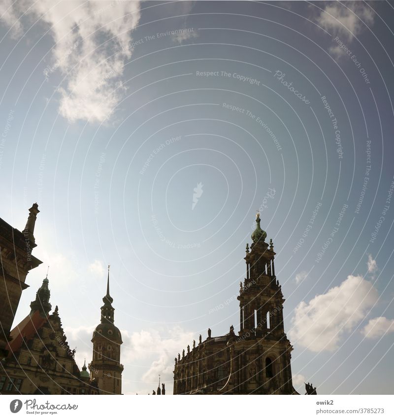 Barocke Spitzen Dresden Stadtzentrum Kirche Bauwerk Gebäude Hofkirche Dresden Sehenswürdigkeit Wahrzeichen Denkmal groß hoch Religion & Glaube Ewigkeit Wahrheit