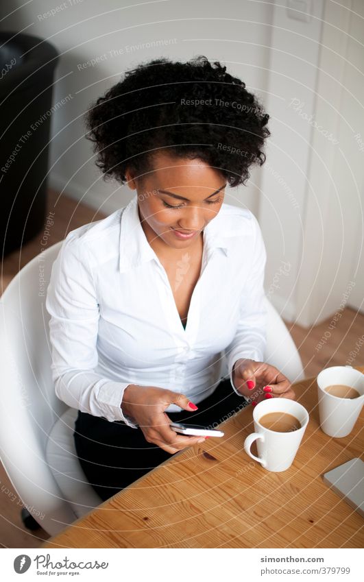 Business Berufsausbildung Azubi Praktikum Studium Arbeitsplatz Büro Unternehmen Karriere Erfolg Sitzung Feierabend Handy PDA Unterhaltungselektronik