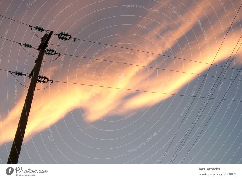 Elbastimmung Wolken Dämmerung Strommast Elektrizität Himme Sonne