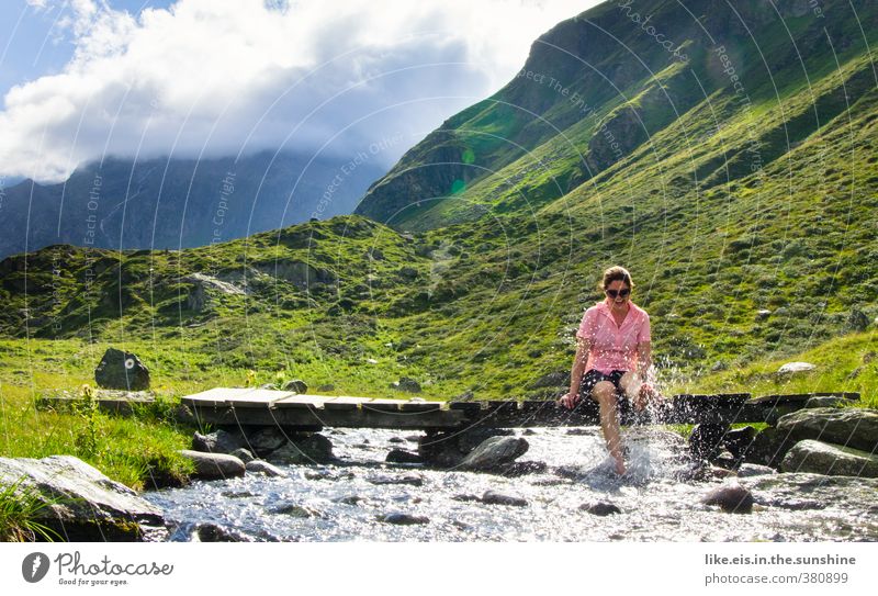 wanderlust V Freizeit & Hobby Ferien & Urlaub & Reisen Ausflug Abenteuer Freiheit Sommer Sommerurlaub Sonne Berge u. Gebirge wandern feminin Junge Frau