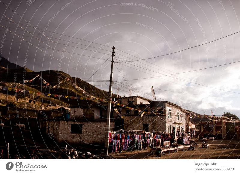 Unterwegs Umwelt Natur Landschaft Erde Wolken Gewitterwolken Klima Wetter Alpen Berge u. Gebirge Gipfel Nepal Asien Annapurna Himalaya Ferien & Urlaub & Reisen