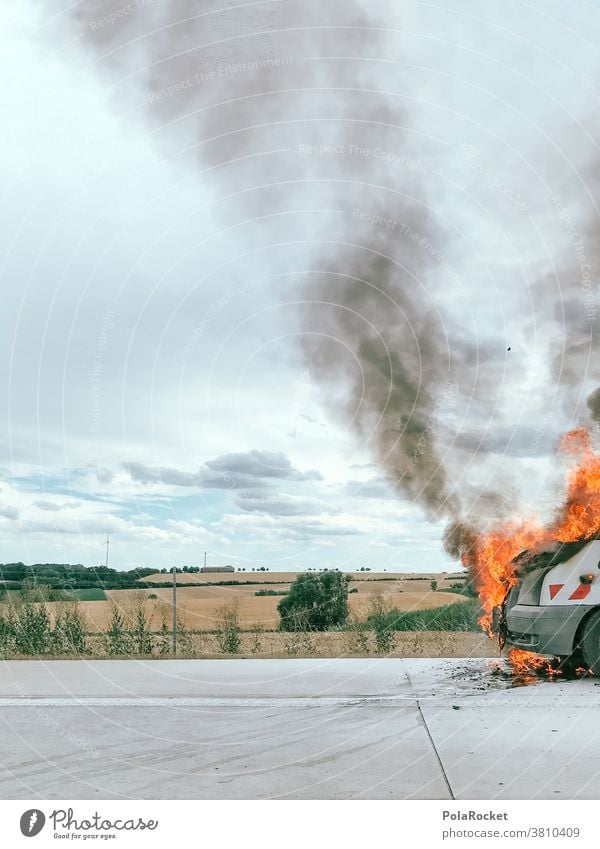 #A0# On Se German Autobahn Ser Sometimes Happens A Fire Autobahnkreuz Verkehrsunfall Unfall Unfallgefahr Unfalltod Unfallhilfe unfallopfer Unfallschutz