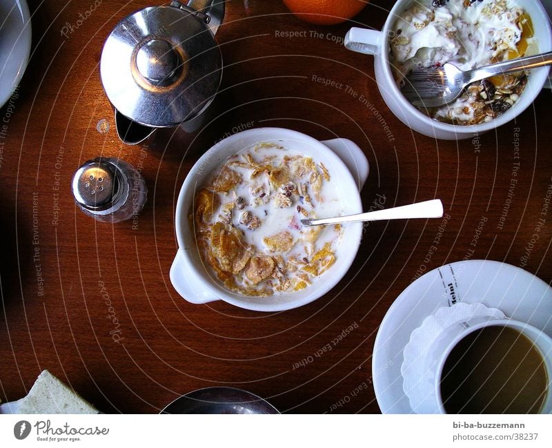 3Uhr Müsli Löffel Kannen Holz Tisch Quark Ernährung Schalen & Schüsseln Kaffee Salz porzelan kellogs