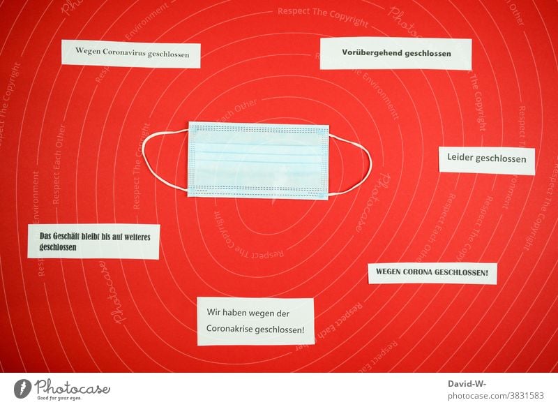 Corona - Geschlossen Schilder geschlossen Zettel schließung Pandemie Krise Finanzkrise bankrott Geschäft Insolvenz Maske