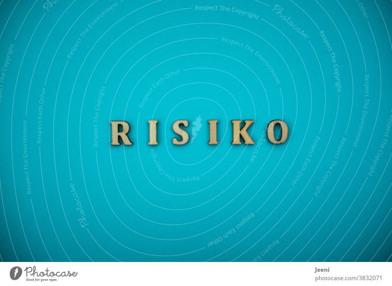 Risiko Risikogruppe Wort Buchstaben Corona Virus Risikogebiet Quarantäne Coronavirus Pandemie Corona-Virus COVID Infektion Infektionsgefahr Schutz ansteckend