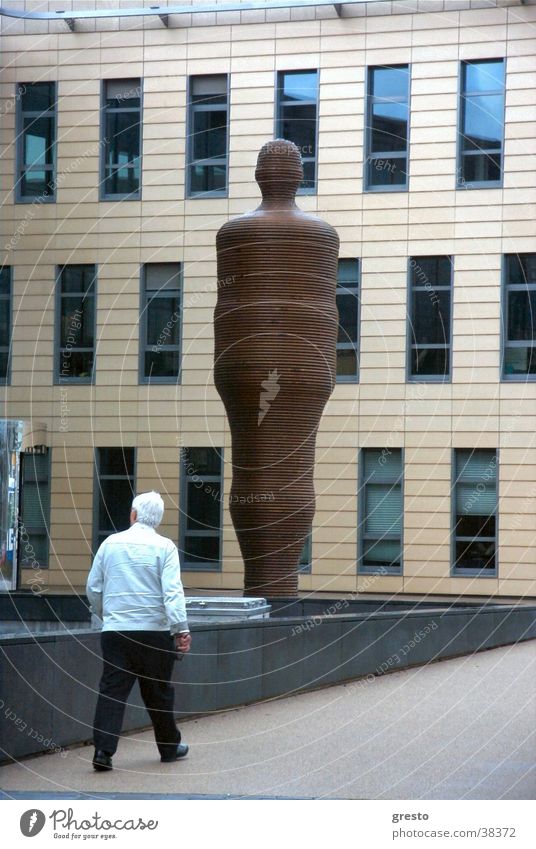 Lauf der Zeit Brunnen Skulptur Fassade Amsterdam Kraft Architektur hollandf modern Glas buiseness