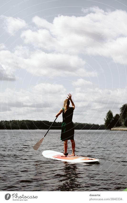 SUP Sommer III Ferien & Urlaub & Reisen Ausflug Fröhlichkeit Freude stimmig Freizeit & Hobby Abenteuer positiv niedlich feminin Lebensfreude Güte Frau Fluss