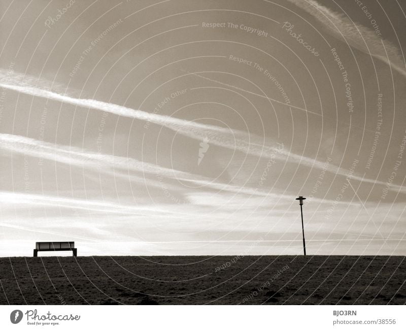 Meer sehn #6 - Banknachbar ruhig Erholung Lampe Deich Dämmerung Wolken See Strand Abend Himmel