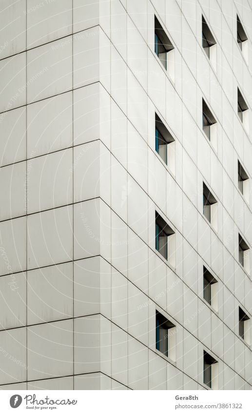 Fenster eines leeren Bürogebäudes während der Quarantäne aufgegebenes Amt Architektur Hintergrund blau Gebäude Business Großstadt Sauberkeit Farbe farbenfroh