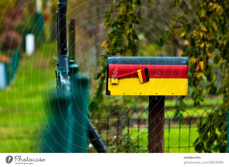 Briefkasten für deutsche Briefe briefkasten amerika deutschland fahne deutschlandfahne nation nationalfarben patriotismus patriotisch