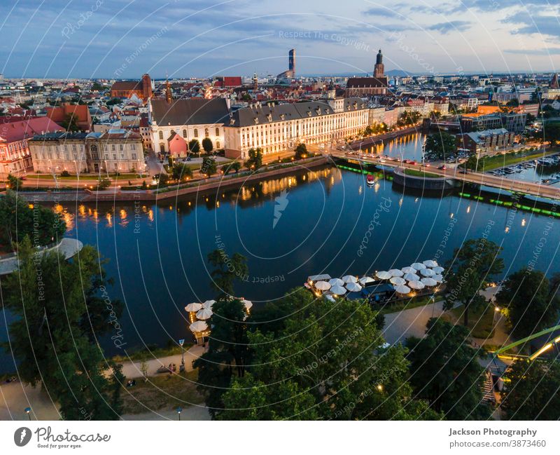 Luftaufnahme von Breslau an der Oder, Polen Stadtbild Antenne Nachmittag Abend Insel WrocÅ'aw von oben Gebäude Stadtzentrum Ort mittelalterlich schön Landschaft