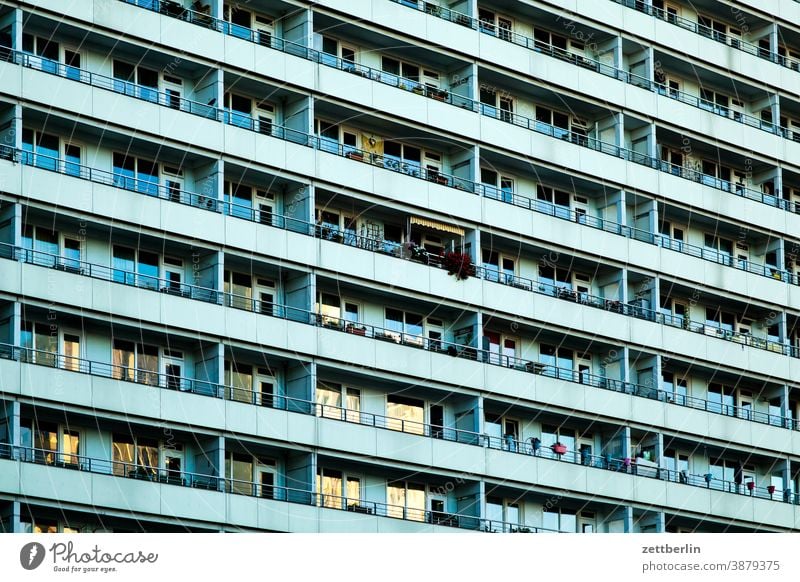 Mehrfamlilienhaus alex alexanderplatz architektur berlin büro city deutschland froschperspektive hauptstadt himmel hochhaus innenstadt mitte modern neubau