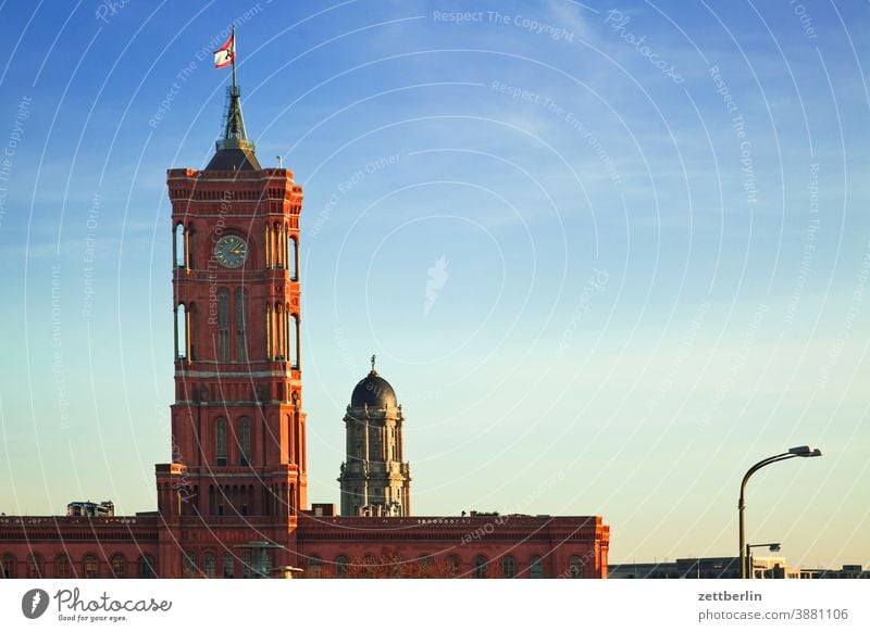 Rotes Rathaus und Altes Stadthaus am Molkenmarkt, Berlin alex alexanderplatz architektur berlin büro city deutschland hauptstadt himmel hochhaus innenstadt