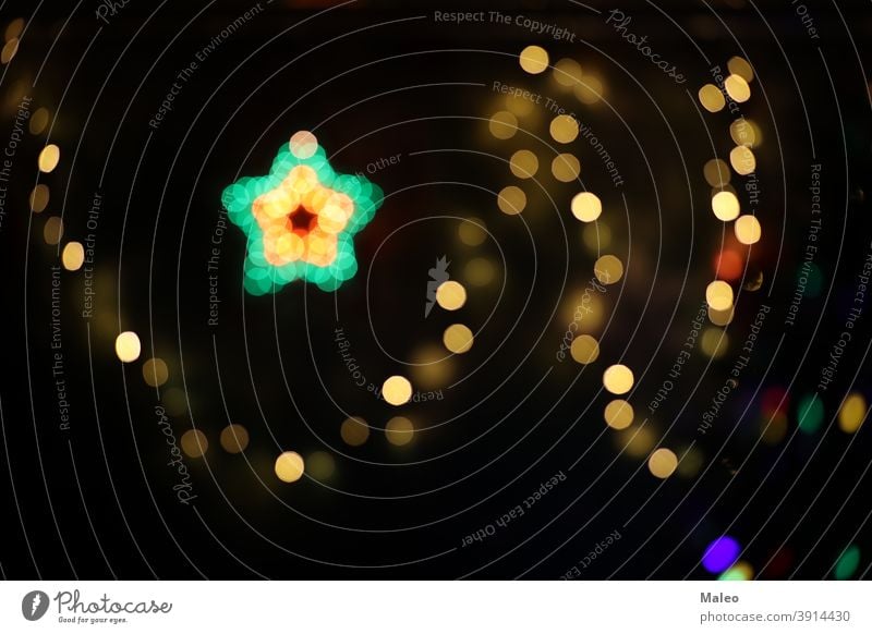 Abstraktes unscharfes Bild von Weihnachtsbaum Lichter abstrakt Ordnung Hintergrund Unschärfe verschwommen verschwimmend Bokeh hell Blasen Postkarte feiern