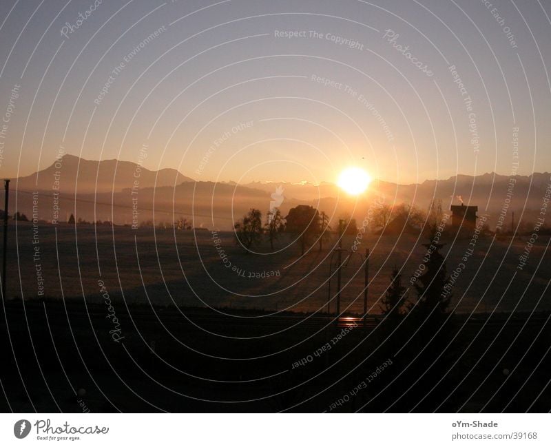 Wintermorgen Nebel Sonnenaufgang Panorama (Aussicht) Licht Berge u. Gebirge Morgen Klarheit Landschaft Himmel Schönes Wetter groß leuchten