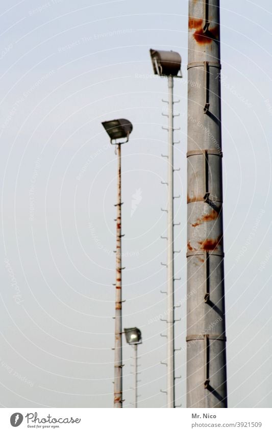 Flutlichtanlage Sportstätten Licht Beleuchtung Himmel stadionbeleuchtung Elektrizität flutlichtanlage Fußballstadion lampe scheinwerfer Mast strahler