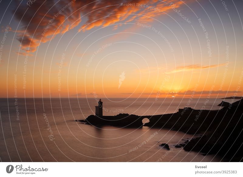 leuchtturm petit minou III, bretagne-frankreich Sonnenaufgang Licht Reflexion & Spiegelung fantastisch Landschaft Bogen Szene Ansicht im Freien Leuchtturm