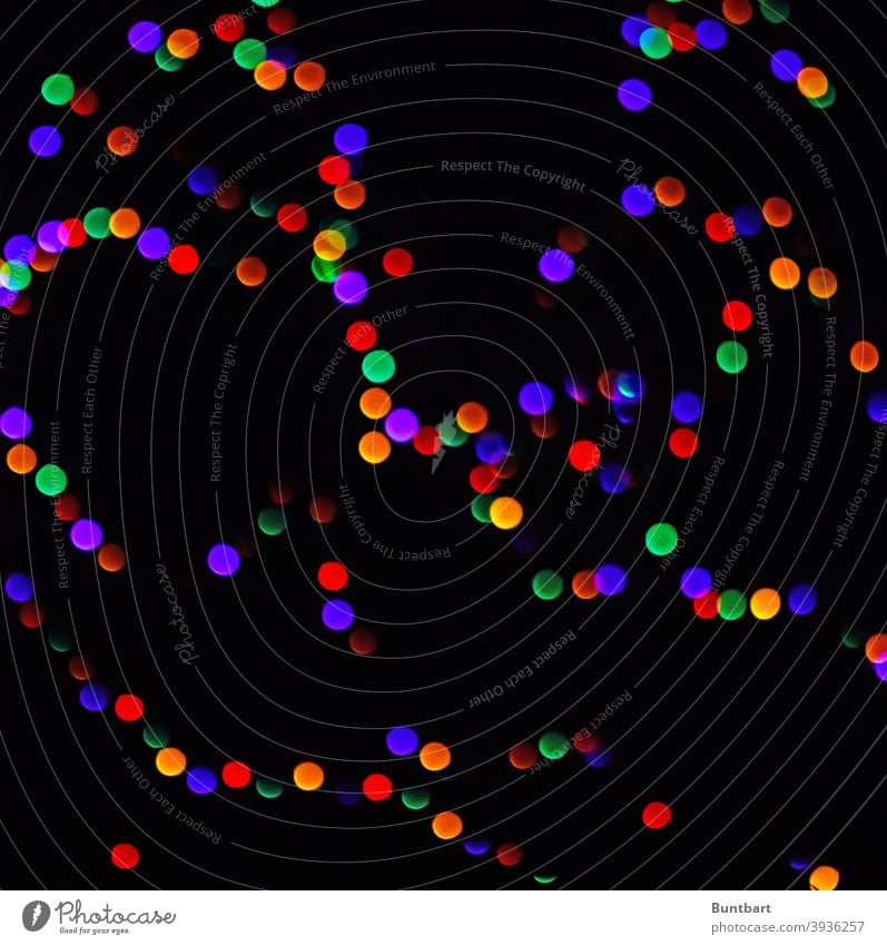 Farbgalaxie Bunt bunt bunt gemischt mehrfarbig Farbe grün blau Farbfoto rot farbenfroh gelb orange Menschenleer schön Kugeln Kreise Lichterkette Weihnachten