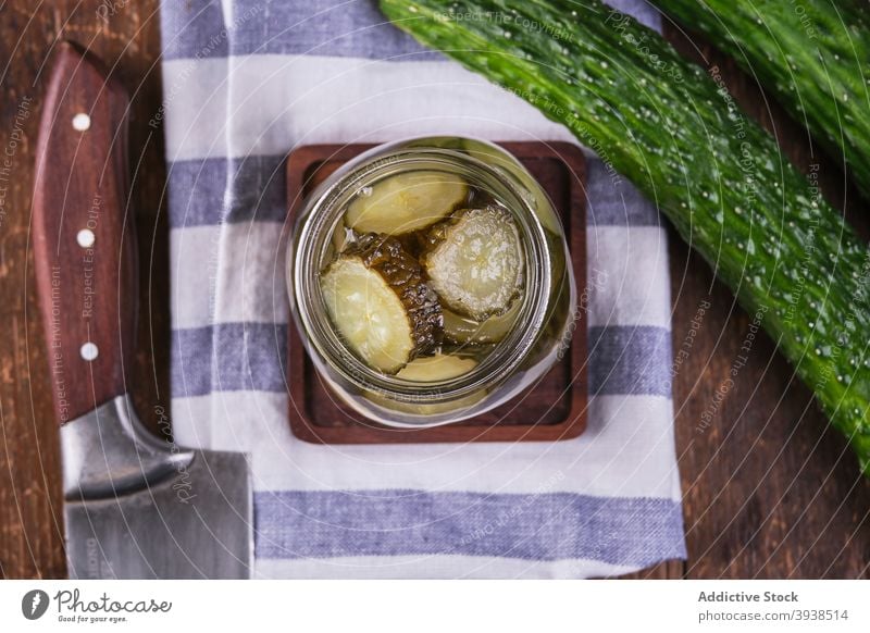 Veganes Essen im Kristallglas Veganer Vegane Ernährung Vegetarier gesunde Ernährung Lebensmittel Abendessen Mittagessen Snack Mahlzeit Küche Speise Glas