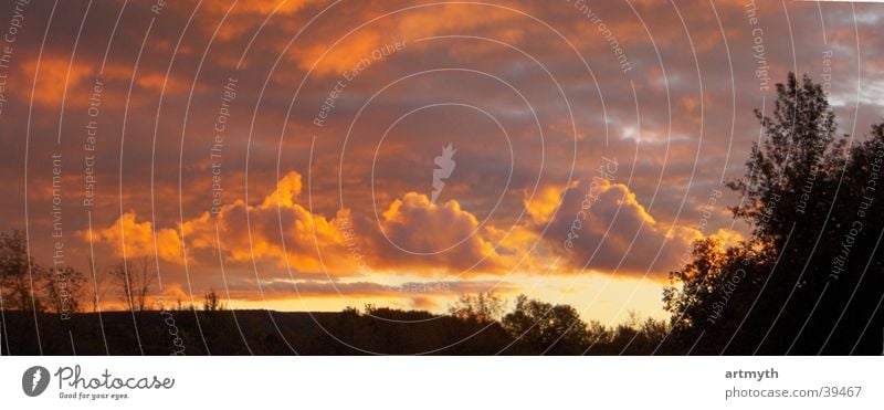 rmanFire Sky Wolken Horizont Sonnenuntergang Landschaft Himmel Berge u. Gebirge Escarpment