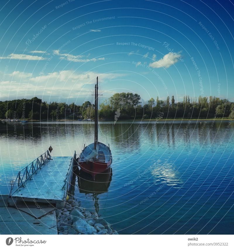 Nach Dienstschluss Anlegestelle Idylle Panorama (Aussicht) Segelboot maritim Landschaft Außenaufnahme Schönes Wetter Gelassenheit Menschenleer Farbfoto Horizont