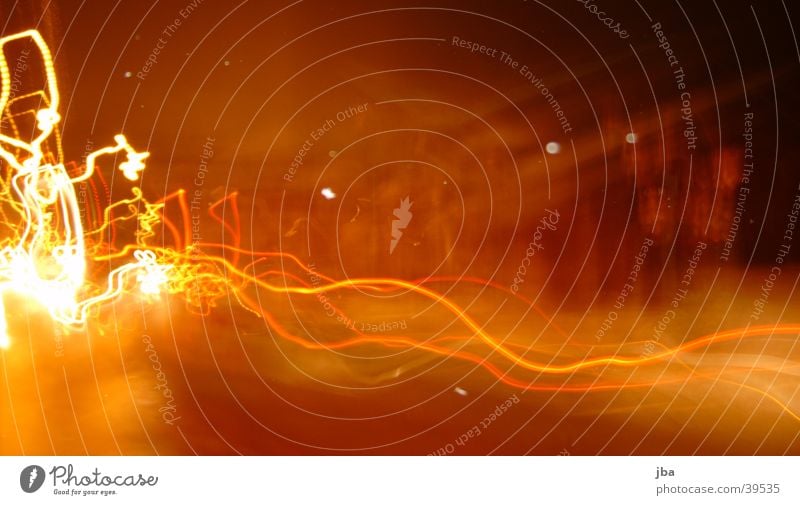 Langzeit_1 Langzeitbelichtung Licht Wellen Nacht Straße