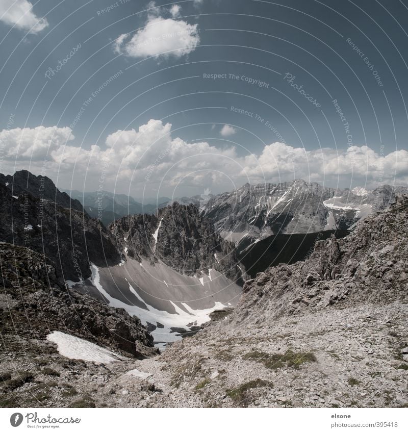 47.313104, 11.385328 Natur Landschaft Erde Himmel Wolken Horizont Sommer Schönes Wetter Sträucher Moos Felsen Alpen Berge u. Gebirge Gipfel