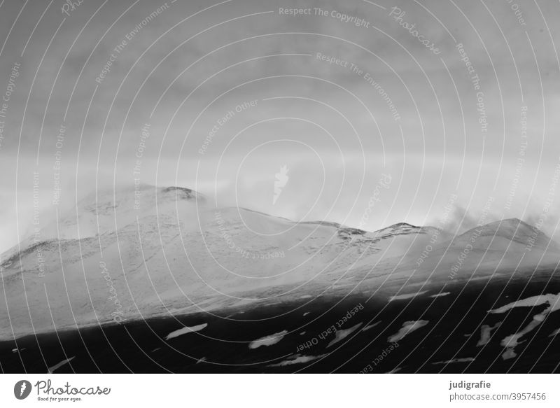 Island Landschaft Berge u. Gebirge Wolken Schnee Schneebedeckte Gipfel Klima kalt Natur Stimmung Umwelt wild Wetter