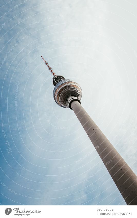 Berliner Fernsehturm Alexanderplatz Architektur Turm Wahrzeichen Himmel Hauptstadt Berlin-Mitte Sehenswürdigkeit Stadtzentrum Bauwerk Außenaufnahme Deutschland